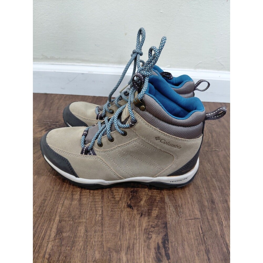 Columbia Boots Womens 7  Techlite Hiking Beige Leather Lace Up